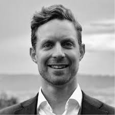 Schroders Capital backs AI with first close of UK Innovation LTAF