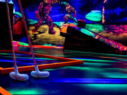 Y8 games has mini golf games and full course, 18 hole golf games. Blacklight Mini Golf Tourismus Congress Gmbh Frankfurt Am Main Special Offers