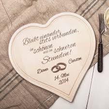 Diese glückwünsche sind schlicht und ergreifend. Graviertes Herzbrett Zur Hochzeit Mit Spruch Herzen Gravierte Geschenke Gravur Werdende Mutter Geschenk