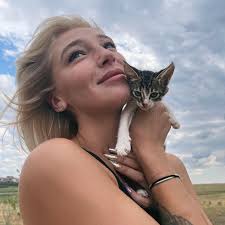 Nastya ivleeva is a russian tv presenter, actress and video blogger. Nastya Ivleeva Beitrage Facebook