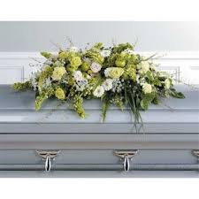 We carry favorite varieties all year like holland tulips, sunflowers, hydrangea, exotic orchids. Foliage Funeral Flowers For Men No Apples But Colors Are Great Funeral Flowers Casket Sprays Sympathy Flowers