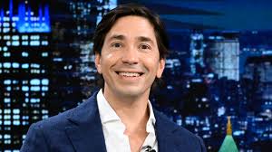Justin Long Shows Off His Beatles and Jack Black Impressions