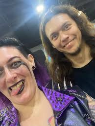 Back in the Dayz" photo dump time. Upload only ancient pics from school.  Tag who you know, and reconnect with those who you forgotten. 🤙