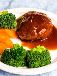 May 19, 2020 · おろしハンバーグ hamburg steak with grated japanese radish ※grated japanese radishは大根おろしのことです。 グレービーソース gravy sauce ※gravyは肉汁を意味します。グレービーソースは肉汁をベースに作られるソースで、肉料理の旨味を引き出してくれます。 和風ソース. Japanese Hamburger Steak Hambagu ãƒãƒ³ãƒãƒ¼ã‚° Drive Me Hungry