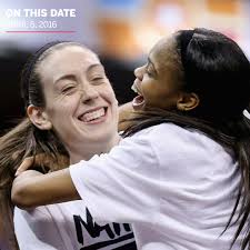 🏆🏆🏆🏆 Four years ago, Breanna Stewart and UConn Women's Basketball won  their fourth straight National Championship! 😤