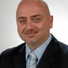 Cheri Lowe's Instagram, Twitter & Facebook