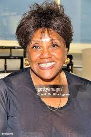 Kerry Weldon's Instagram, Twitter & Facebook