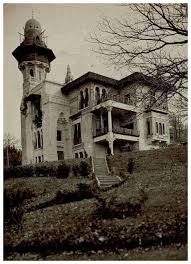 قصر الخديوي عباس حلمي الثاني باسطنبول 1916 قام مهندس القصور الملكية المصرية انطونيو لاشياك و بمساعدة المعمارى ديفلو سيمانتى Old Egypt Egypt Architecture