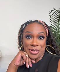 The shade was heavy when Mama Joyce spoke up! She didn't hold back, saying  that Porsha has always been a pretty face with no brains. Joyce even threw  in that you'd think