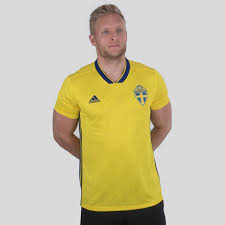 Look the part and play your part in a supportive international football shirt. Snestorm Uvidenhed Indtil Nu Adidas International Football Kits Mynte Gronthandler Mand