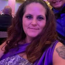 Jessica Blount's Instagram, Twitter & Facebook