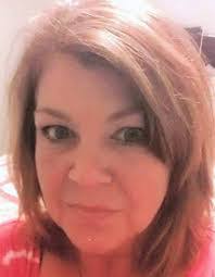 Vicki Roe's Instagram, Twitter & Facebook