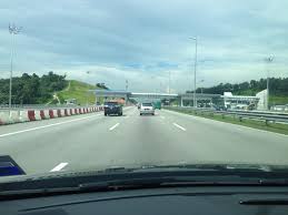 Drivers towing caravans, boats and horse floats more than 12.5m long and 2.8m high are eligible for cheaper tolls. Mex Seri Kembangan Interchange Will Open This Sunday December 13