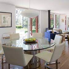Deciding on a centerpiece for the dining room table can be a bit daunting. Modern Dining Table Centerpiece Houzz