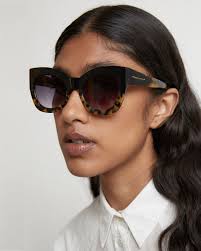 A favourite from the KW archive, our Northern Lights now in black/Crazy  Tort: bit.ly/ALLKWE