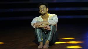 Landing is amazing to become a great dancer in this age is difficult but you did it we all know it is only because of ur hardwork & blessing from the almighty god!! D4 Junior Vs Senior I Ramzan Tribute To Music Director Sharreth I Mazhavil Manorama Youtube