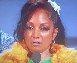 Tiara Hall (@TiaraHalliburt2)