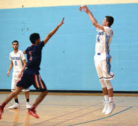 Yankee, defense help Panthers coast past Titans