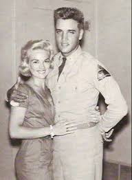 George Klein Introduced 19 Year Old Anita Wood To Elvis In 1957 And She Remained His Preferred Girlfriend Until Elvis Presley Elvis Presley Photos Young Elvis