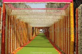 Synx events {centerpieces}when it comes to centerpieces there are so many types, varieties, styles, colors and materials. Flower Decoration In Marriages Wedding Flower Decorations Fnp Weddings Wedding Entrance Decor Wedding Flower Decorations Wedding Design Decoration