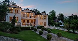 Mondane Villa Am See Homify Villa Luxus Villa Immobilien