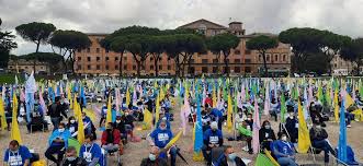 Lo striscione d'apertura della manifestazione di roma del 19 ottobre che rappresenta anche uno degli. Infermieri Manifestazione A Roma Dopo Il Covid Un Altra Battaglia