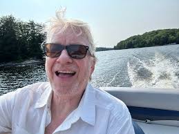 As a Raven Lake Cottager for 25 years+, I'd like to share this weeks  article from The Hamilton Spectator highlighting my Art Gallery and my  family's 100 Anniversary in the Arts. Please