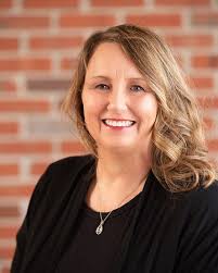 Tammy Helm's Instagram, Twitter & Facebook