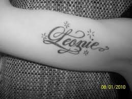 Maori tattoo oberarm innen best tattoo ideas. Piercingelfe Oberarm Innen Tattoos Von Tattoo Bewertung De