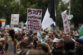 Proposal for the next phase of reopening. Les Rebelles Du Covid Ont Manifeste A Zurich Ce Masque Est Une Museliere Le Temps