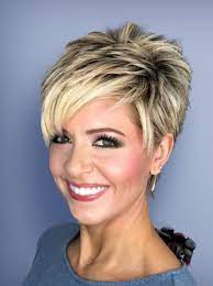 30 Susse Kurzhaarschnitte Fur Frauen Mykinglist Com Womenshorts Short Haircut Styles Chic Short Haircuts Haircut For Thick Hair