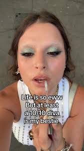 Besties for the Win: Celebrating Your Diva Friend