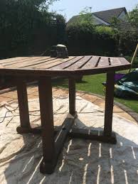 Gartentisch Selber Bauen Anleitung Outdoor Tables