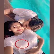 Stream 4k~! Aina Asif viral Video On Social Media x (18+) by Sex Viral |  Listen online for free on SoundCloud