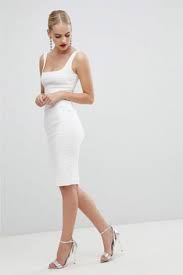 What you wear to a casual dinner party depends on the time of year and where you live. What To Wear To A Graduation Outfit Ideas The Trend Spotter