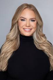 Meet Lindsay Hatley: CEO, Aesthetic Nurse Practitioner