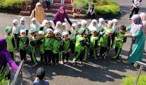 :) ladang anggur best sangt pergi sana ! Lawatan Sambil Belajar Erat Hubungan Warga Pasti