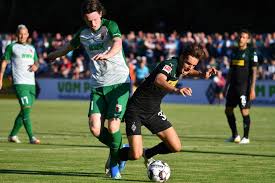 Der fc augsburg und borussia mönchengladbach eröffnen heute abend den 25. So Sehen Wir Fc Augsburg Gegen Borussia Monchengladbach Live