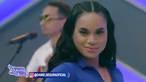 Daniel Segura Presentación En Vivo