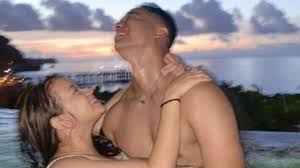 Foto Kasus Video Porno, Bareskrim Polri Bakal Periksa Rebecca Klopper |  Halaman 2