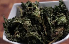 The Homemade Kale Chips That Taste Just Like Cool Ranch Doritos Men S Health Homemade Kale Chips Kale Chips Healthy Deserts