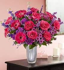 Best flowers for valentine's day near me. Valentine S Day Flowers Include Roses Tulips Orchids Daisies Carnations Violets And Peruvian Valentines Flowers Flower Arrangements Best Flower Delivery
