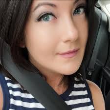 Emily Akers's Instagram, Twitter & Facebook