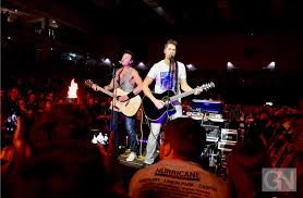 Vincent und dag forever!, a song by sdp on wtvz music, artists, albums, songs, lyrics. Sdp Tanzt In Lingen Mit 4700 Fans Aus Der Reihe