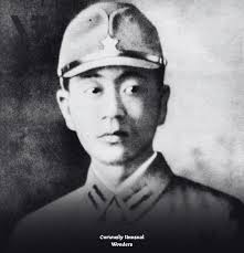 Disabled eagle becomes father to orphaned eaglet