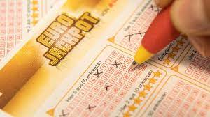 Die deadline für die abgabe ihres lottoscheins ist in den meisten bundesländern uhr. Lotto Und Eurojackpot An Diese Frist Sollten Sich Gewinner Halten