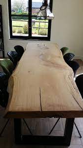 boomstam tafel kastanje hout uniek stuk hout 260x100 1 375 youngwoods boomstam tafel vintage industriele tafels