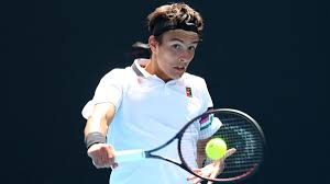 Italy's lorenzo musetti will next face defending champion laslo djere. Lorenzo Musetti Contro Giulio Zeppieri C E Un Derby Della Giovane Italia In Semifinale A Melbourne Eurosport