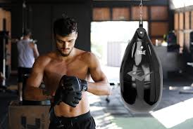 The amount of padding will determine how. Everlast Hydrostrike Water Punching Bag 2020 Review