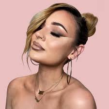 Sair Kelly Makeup Artist